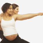 妊娠中の運動はいつから？冬でも家の中でできる運動方法を教えます。