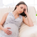 妊娠中毒症の症状や原因。予防はできるの？食事やむくみ、赤ちゃんへの影響について。